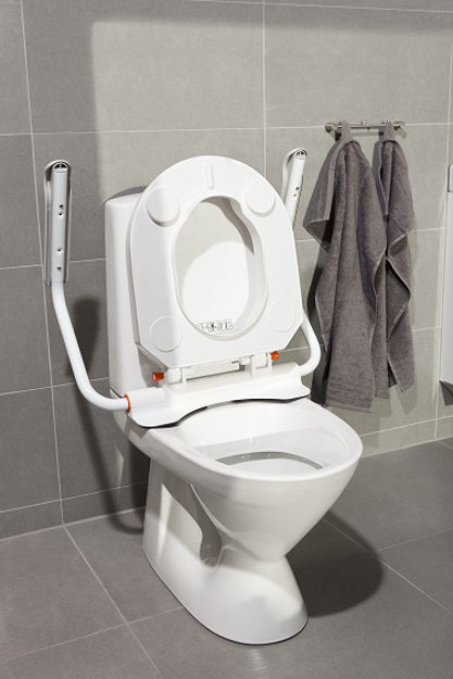 Hi-Loo Angled Toilet Seat Raiser - Hi-Loo Angled