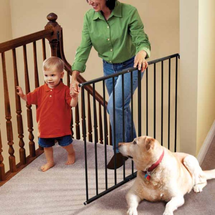 Kidco Safeway Wall Mounted Pet Gate Black 24.75" - 43.5" x 30.5"