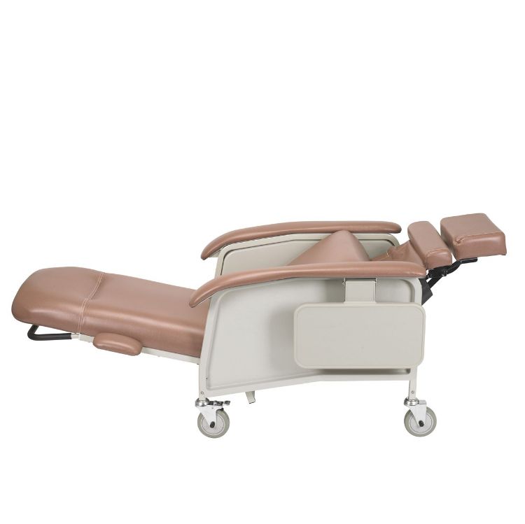 Clinical Care Recliner, 1 c/s