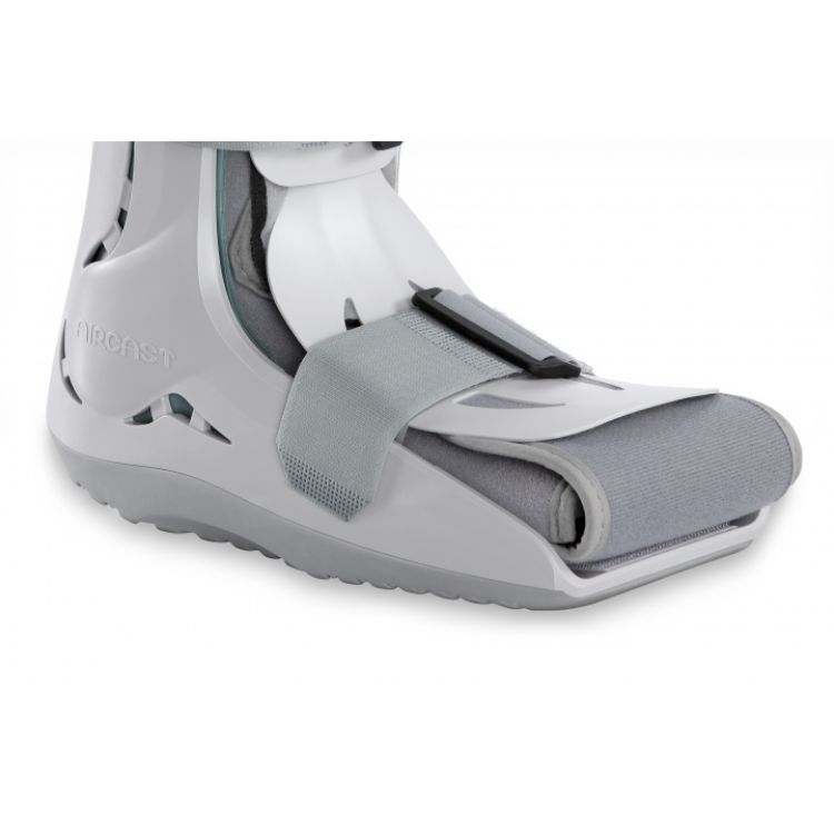 Aircast Toe Cover with flexible polycarbonate shell and soft nylon foam for walking braces