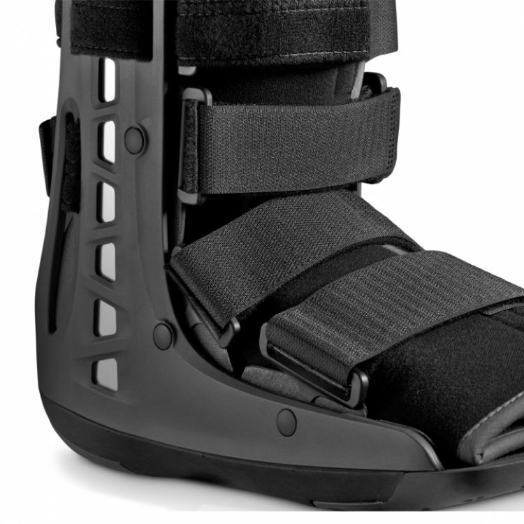 Djo Procare Maxtrax 2.0 Air Tall