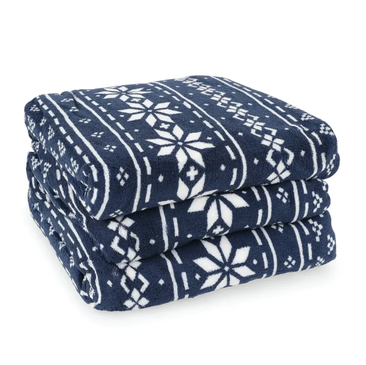 Micro Plush Heated Throw (Navy Fairisle)