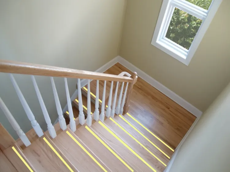 Anti-Slip Glow Tape (1 Roll)
