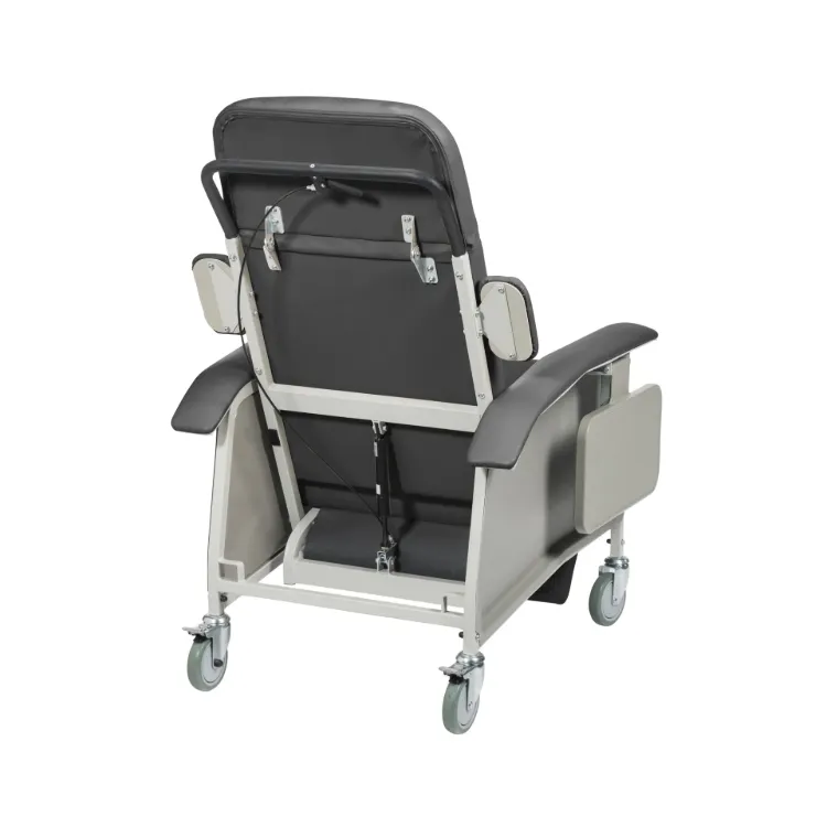 D577 Clinical Recliner Chair for dialysis, blood collection, respiratory and cardiac care Back side