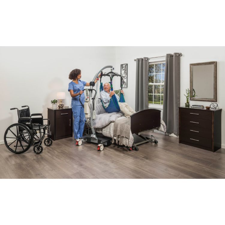 GRAVIS floor lift with manual base and six-point cradle